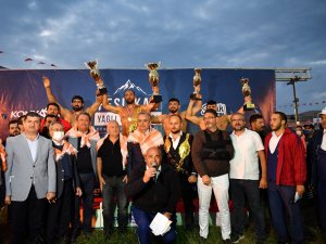 Feslikan’ın Başpehlivanı Ali Gürbüz