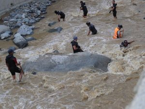 Polis Arama Kurtarma (Pak) Ekiplerinin İlk Görev Yeri Artvin’de Sel Bölgesi Oldu