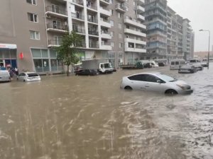 Batum’da Şiddetli Yağış Sele Neden Oldu