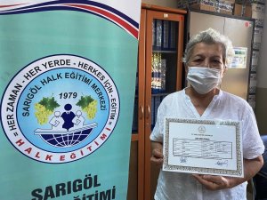 71 Yaşında Liseyi Bitirdi, Hedefi Üniversite