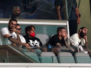 Galatasaray’ın Yenileri Tribünde