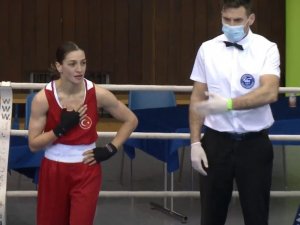 Milli Boksör Buse Naz Çakıroğlu Çeyrek Finalde