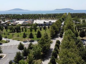 Termometreler 30 Dereceyi Aştı, İ̇stanbul’da Sahiller Boş Kaldı