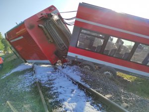 Polonya’da Tren Kazası: 8 Yaralı