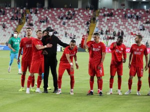 Sivasspor’da Maç Sonu Büyük Sevinç