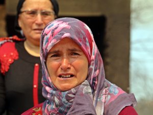 Evlerine Gelip Küle Döndüğünü Görünce Gözyaşlarına Boğuldular