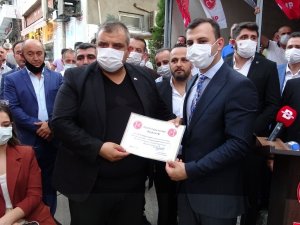 İsmet Büyükataman: "Türkiye’nin Dört Bir Yanında Çıkarılan Yangınlar Yüreğimizi Kavuruyor"