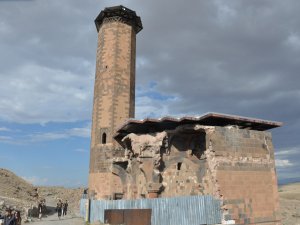 Anadolu’nun İlk Türk Camisinden Ezan Sesi Yankılandı