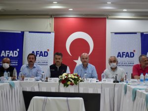Bakan Soylu Ve Pakdemirli Orman Yangınlarındaki Son Durumu Açıkladı