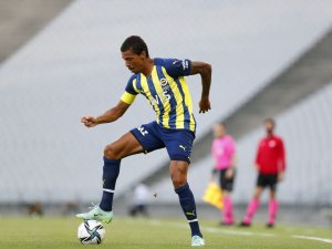 Hazırlık Maçı: Fenerbahçe: 1 - Dinamo Kiev: 1
