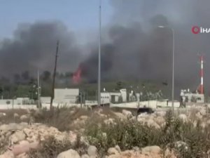 Batı Şeria’da Çıkan Orman Yangını Yerleşim Yerlerini Tehlikeye Atıyor