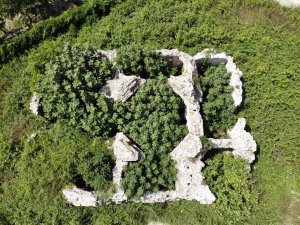600 Yıllık Hamam Defineciler Tarafından Talan Edildi