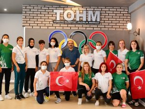 Trabzon’da Busenaz Sürmeneli Heyecanı