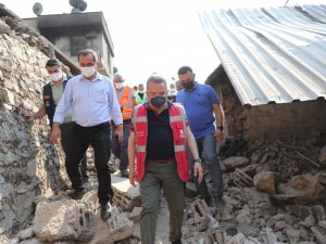 Başkan Böcek Hastaneden Ayrıldı, Evinde İstirahat Edecek