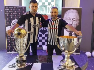 Beşiktaş’ın Çifte Kupası Salihli’de Sergilendi