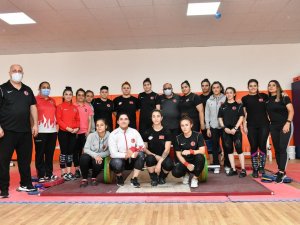 Milli Halterciler Davraz’da Kampa Girdi
