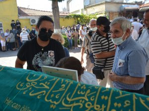 Takla Atan Otobüste Hayatını Kaybeden Genç Tıbbiyeli Göz Yaşlarıyla Son Yolculuğuna Uğurlandı