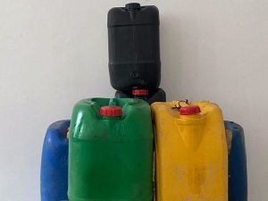 Şantiyeden Mazot Çaldılar, Piyasadan Ucuza Satmak İsterken Yakalandılar