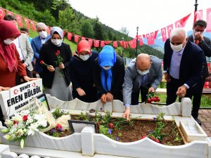 Eren Bülbül Mezarı Başında Anıldı