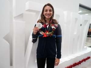 Buse Naz Çakıroğlu: “Bundan Sonra Çift Altın Madalya Olacak”