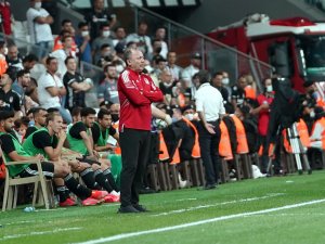Sergen Yalçın: “Batshuayi Haftaya Gelecek”
