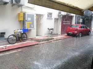 Samsun’da Sağanak Korkuttu