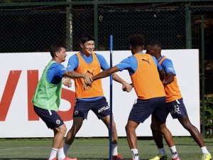 Min-jae Kim, Fenerbahçe Formasıyla İlk Antrenmanına Çıktı