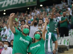 Bursaspor 523 Gün Sonra Taraftarıyla Buluştu