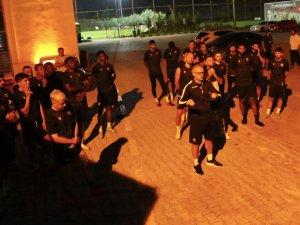 Yeni Malatyaspor’a Taraftardan Moral Ziyareti