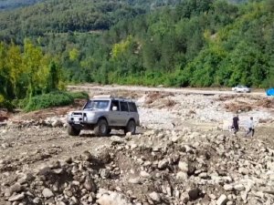 Off-road Ekipleri Vatandaşlara Yardıma Koştu