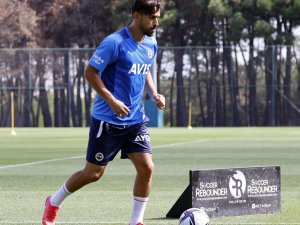 Fenerbahçe 3 Eksikle Çalıştı