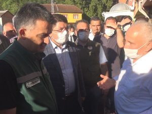 Selden Kurtulan Yaşlı Adamla Bakan Pakdemirli’nin Duygulandıran Diyaloğu