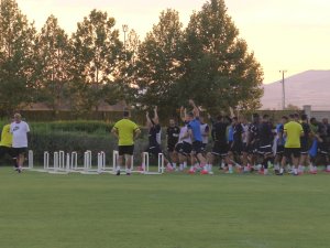 Hikmet Karaman Kayserispor’la İlk Antrenmana Çıktı
