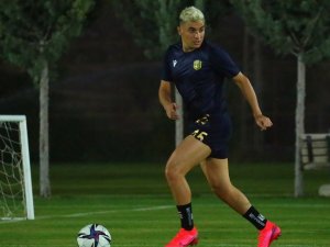 Yeni Malatyaspor’un Kadrosunda 11 Yabancı Futbolcu Bulunuyor