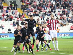 Uefa Avrupa Konferans Ligi: Sivasspor: 1 - Kopenhag: 2 (Maç Sonucu)
