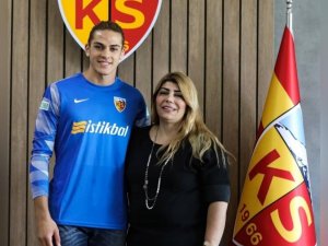 Berna Gözbaşı: "Yolun Açık Olsun Doğan. Türkiye’mizin Aydınlık, Başarılı Yüzü Ol"