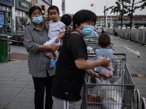 Çin’de Ailelerin 3 Çocuk Sahibi Olmasına İzin Veren Yasa Değişikliği Kabul Edildi
