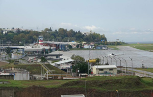 Trabzon Havalimanı, pistteki çatlama nedeniyle uçuş trafiğine kapatıldı