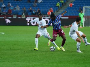 Süper Lig: Trabzonspor: 1 - Sivasspor: 0 (İ̇lk Yarı)