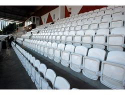 Stadın Kapalı Tribünleri Yenileniyor