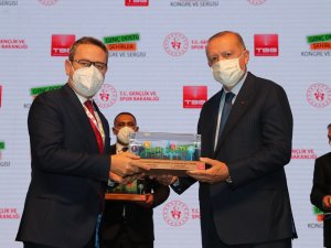 Cumhurbaşkanı Erdoğan’dan Başakşehir’e Ödül