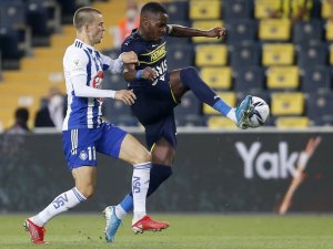 Uefa Avrupa Ligi: Hjk Helsinki: 1 - Fenerbahçe: 2 (İ̇lk Yarı)