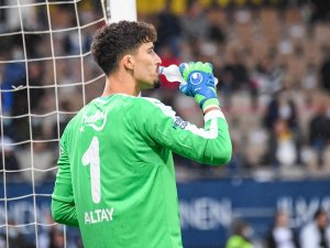 Uefa Avrupa Ligi: Hjk Helsinki: 2 - Fenerbahçe: 5 (Maç Sonucu)