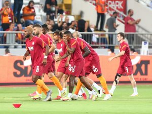 Uefa Avrupa Ligi: Galatasaray: 0 - Randers: 1 (Maç Devam Ediyor)
