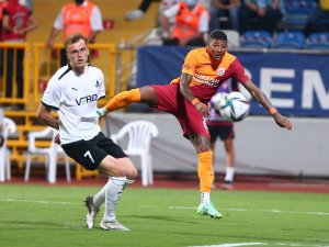 Patrick Van Aanholt İlk Golünü Attı