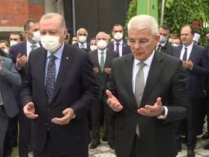Cumhurbaşkanı Erdoğan, Aliya İ̇zzetbegoviç’in Kabrini Ziyaret Etti