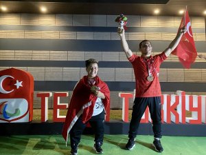 Recep Çiftçi Ve Besra Duman’a Olimpiyat Köyü’nde Coşkulu Karşılaşma