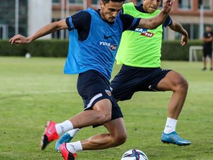Kayserispor’un Başakşehir Maçı Kadrosu Belli Oldu