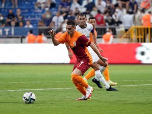 Süper Lig: Kasımpaşa: 1 - Galatasaray: 2 (İ̇lk Yarı)