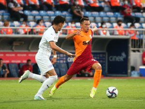 Olimpiu Morutan, Galatasaray Kariyerine Asistle Başladı